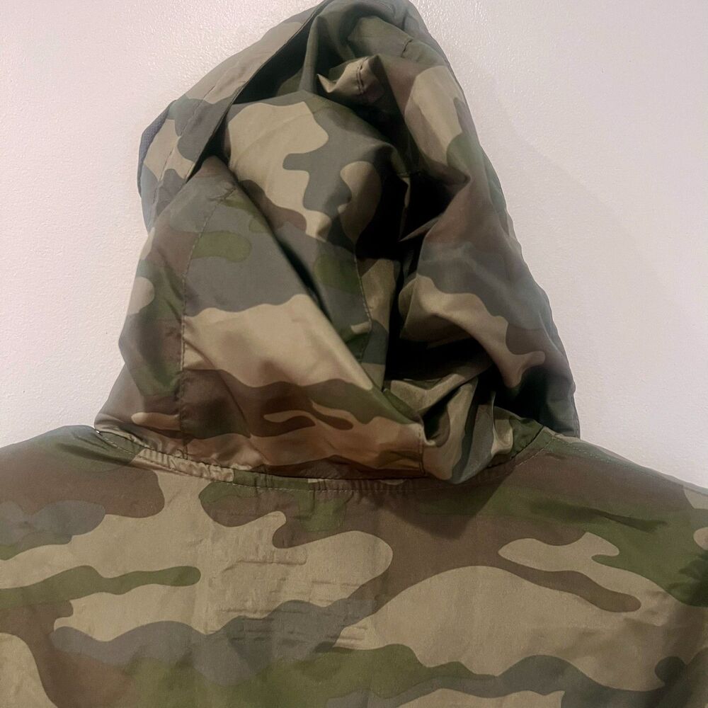 Violent Gentlemen Hockey Club (VGHC) Camo Windbreaker - Size Medium - Picture 8 of 12
